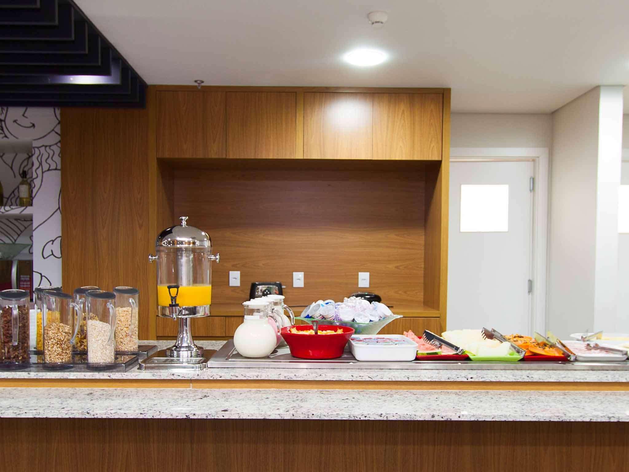Готель Ibis Cascavel Екстер'єр фото
