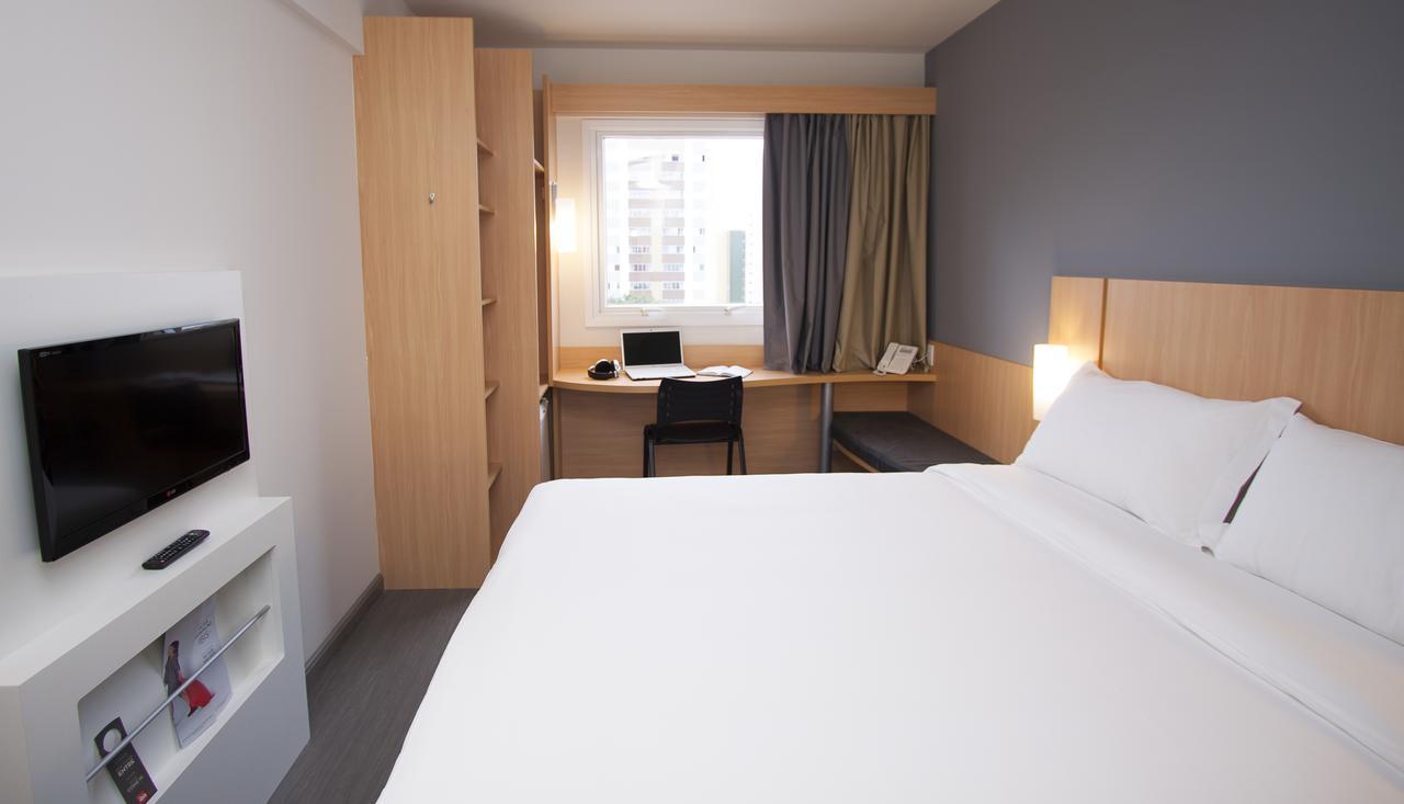 Готель Ibis Cascavel Екстер'єр фото